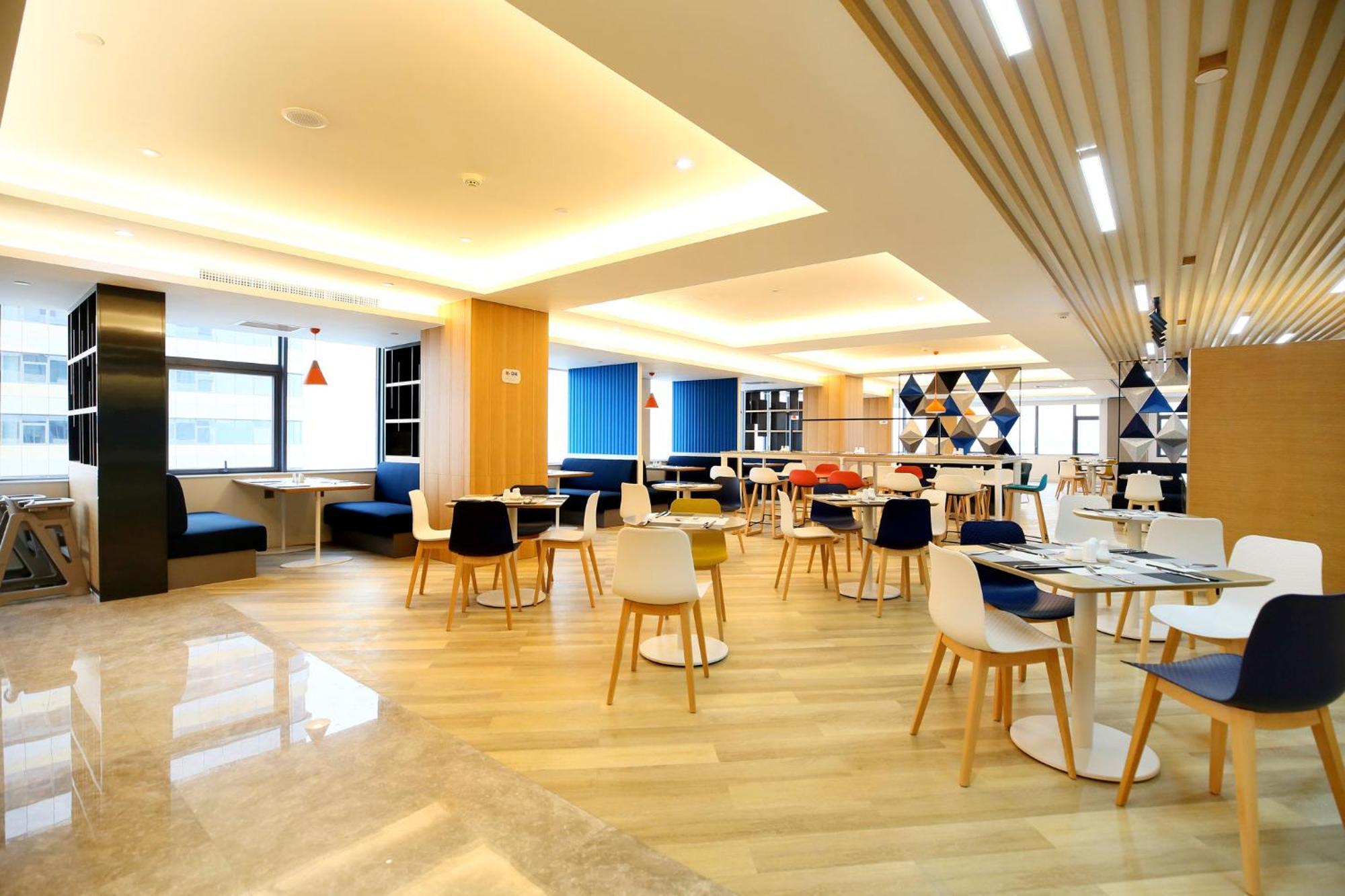Holiday Inn Express Chengdu North Railway Station By Ihg - Near Panda Base, Near Chunxi Road Kültér fotó