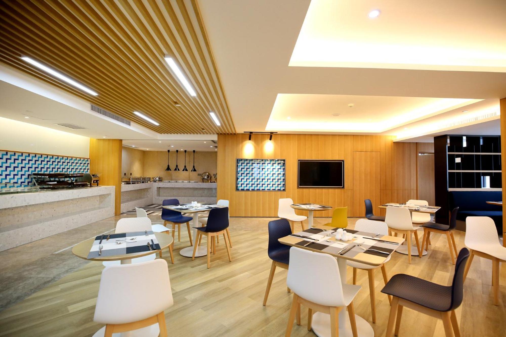 Holiday Inn Express Chengdu North Railway Station By Ihg - Near Panda Base, Near Chunxi Road Kültér fotó